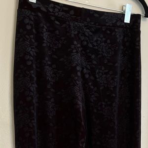 Vintage red and black velvet leggings with floral print size m/l